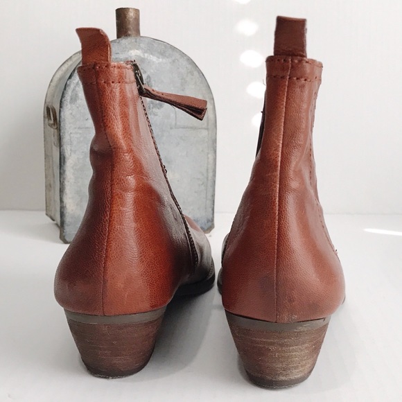 ‼️SOLD‼️Nine West Vintage American Cognac Booties - Picture 6 of 8